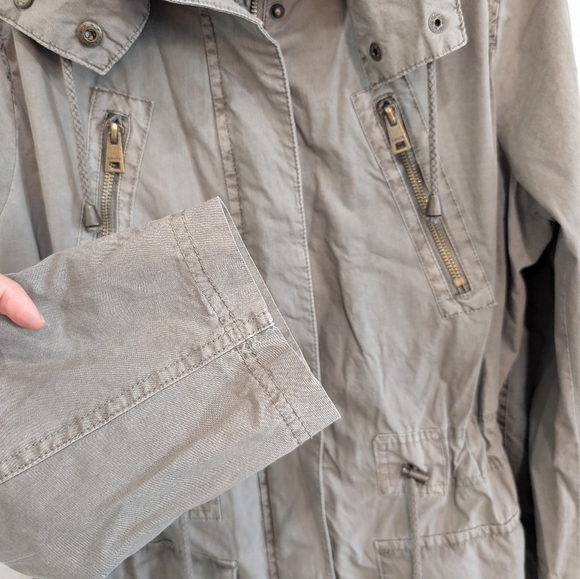 Levi's Woman's Cotton Hooded Anorak Army Green Jacket Size Medium. - Picture 4 of 12